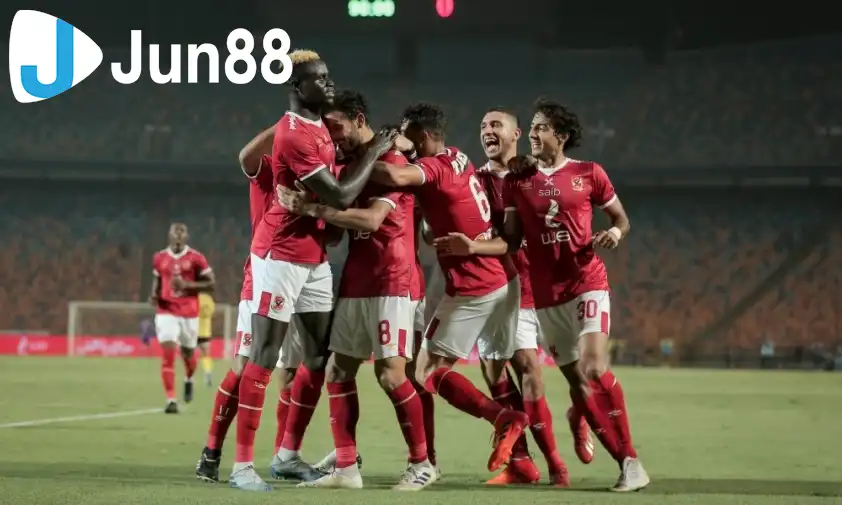 Al Ahly đang gặp phải khủng hoảng. Al Ahly đang gặp phải khủng hoảng.
