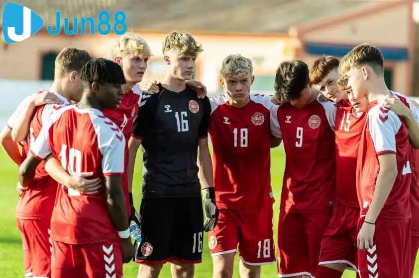 U17 Đan Mạch đang được đánh giá cao hơn trong trận đấu này U17 Đan Mạch đang được đánh giá cao hơn trong trận đấu này